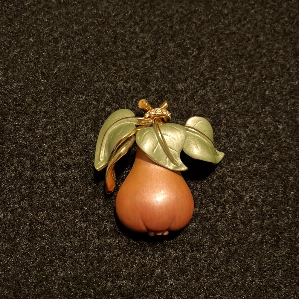 Vintage Joan Rivers Golden Pear Brooch